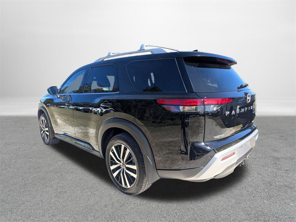new 2025 Nissan Pathfinder car, priced at $43,763