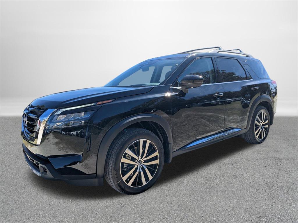 new 2025 Nissan Pathfinder car, priced at $43,763
