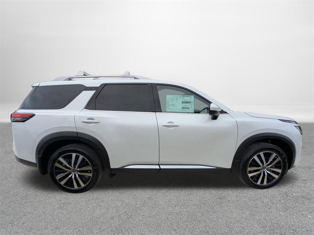 new 2025 Nissan Pathfinder car, priced at $42,257