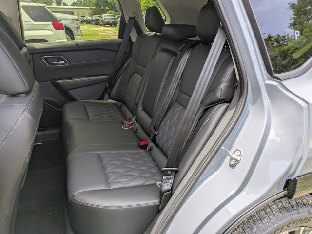 new 2025 Nissan Rogue car, priced at $40,966