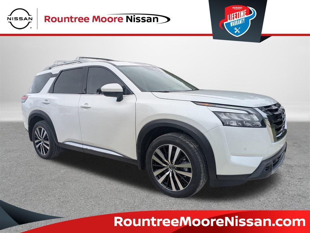 new 2025 Nissan Pathfinder car, priced at $42,044