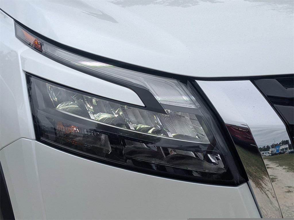 new 2025 Nissan Pathfinder car, priced at $42,044