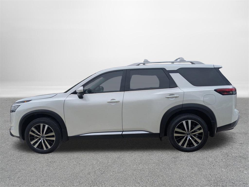 new 2025 Nissan Pathfinder car, priced at $42,044