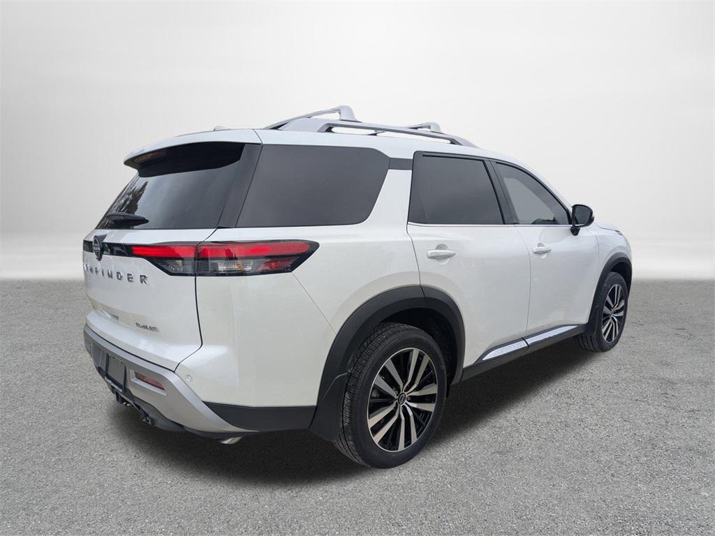 new 2025 Nissan Pathfinder car, priced at $42,044