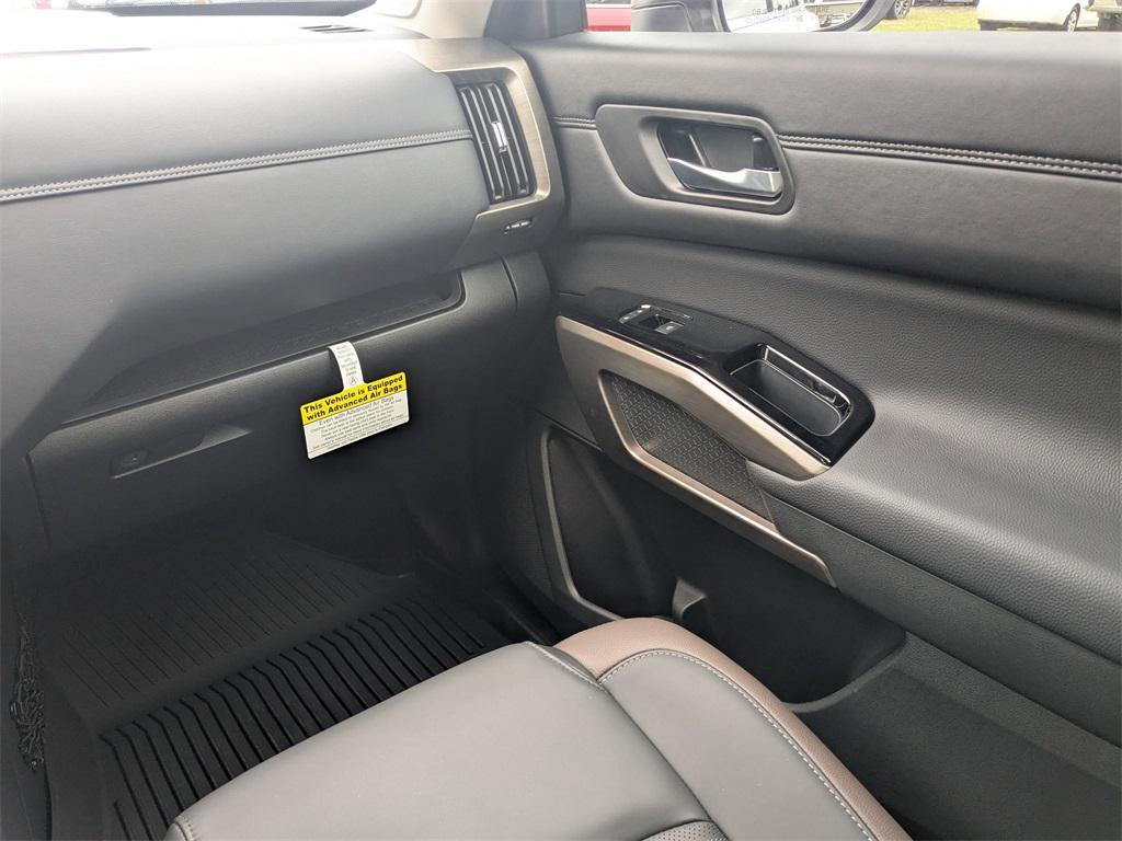new 2025 Nissan Pathfinder car, priced at $42,044