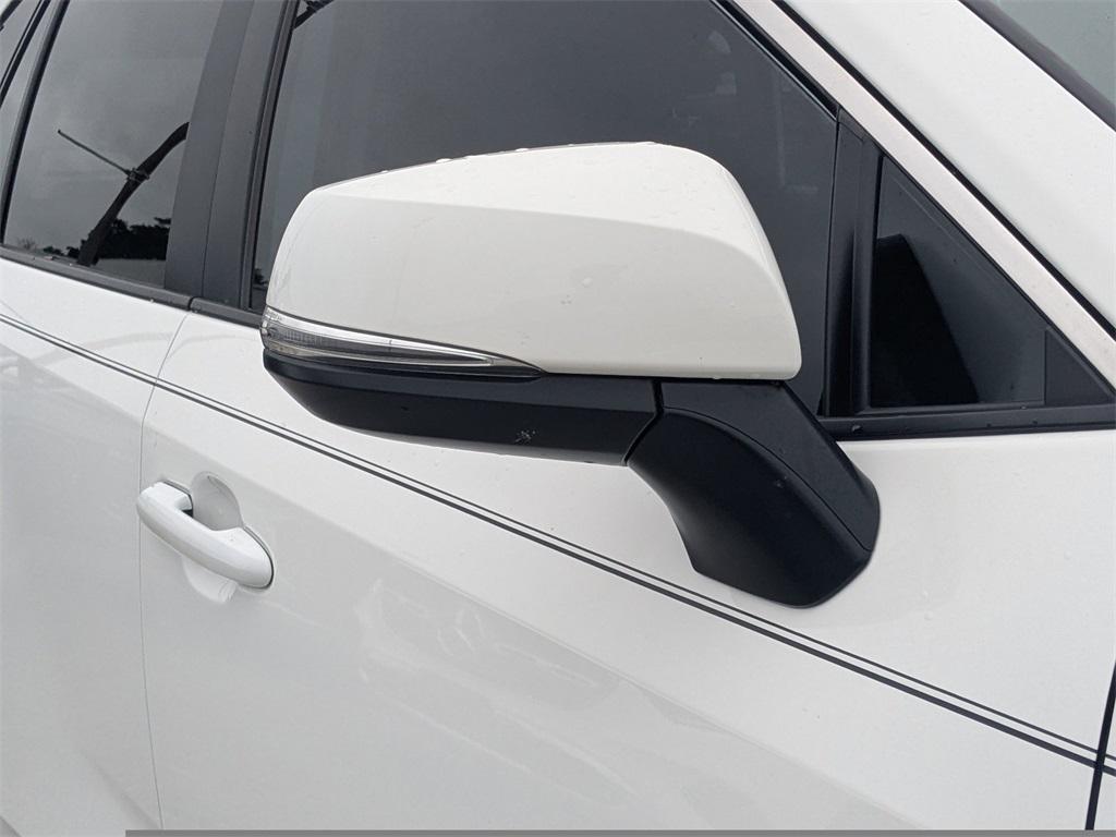 used 2020 Toyota RAV4 car, priced at $18,386