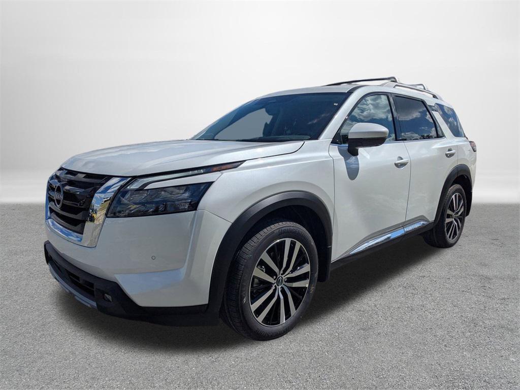 new 2025 Nissan Pathfinder car, priced at $42,567