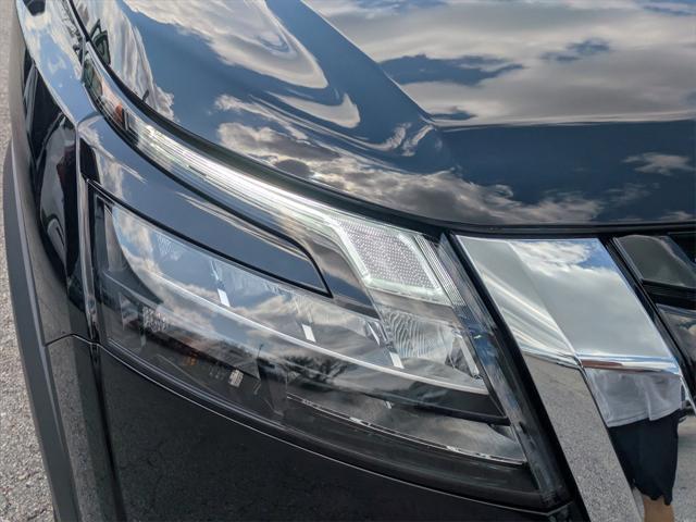 new 2025 Nissan Pathfinder car, priced at $44,680