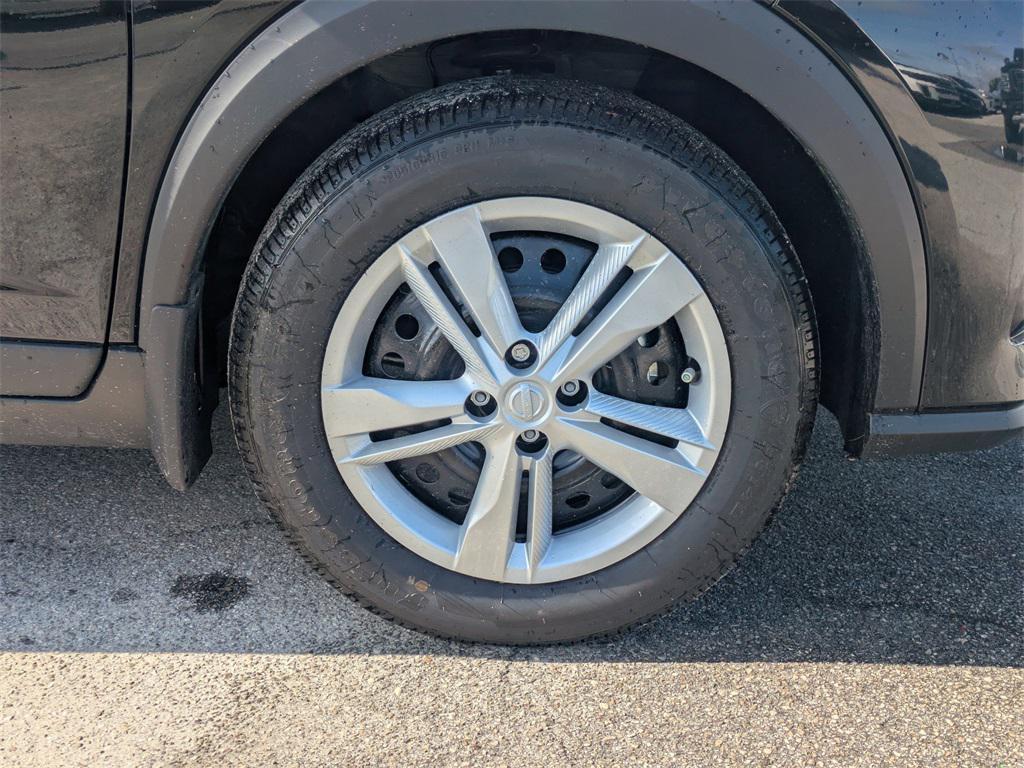 new 2025 Nissan Kicks car, priced at $21,934