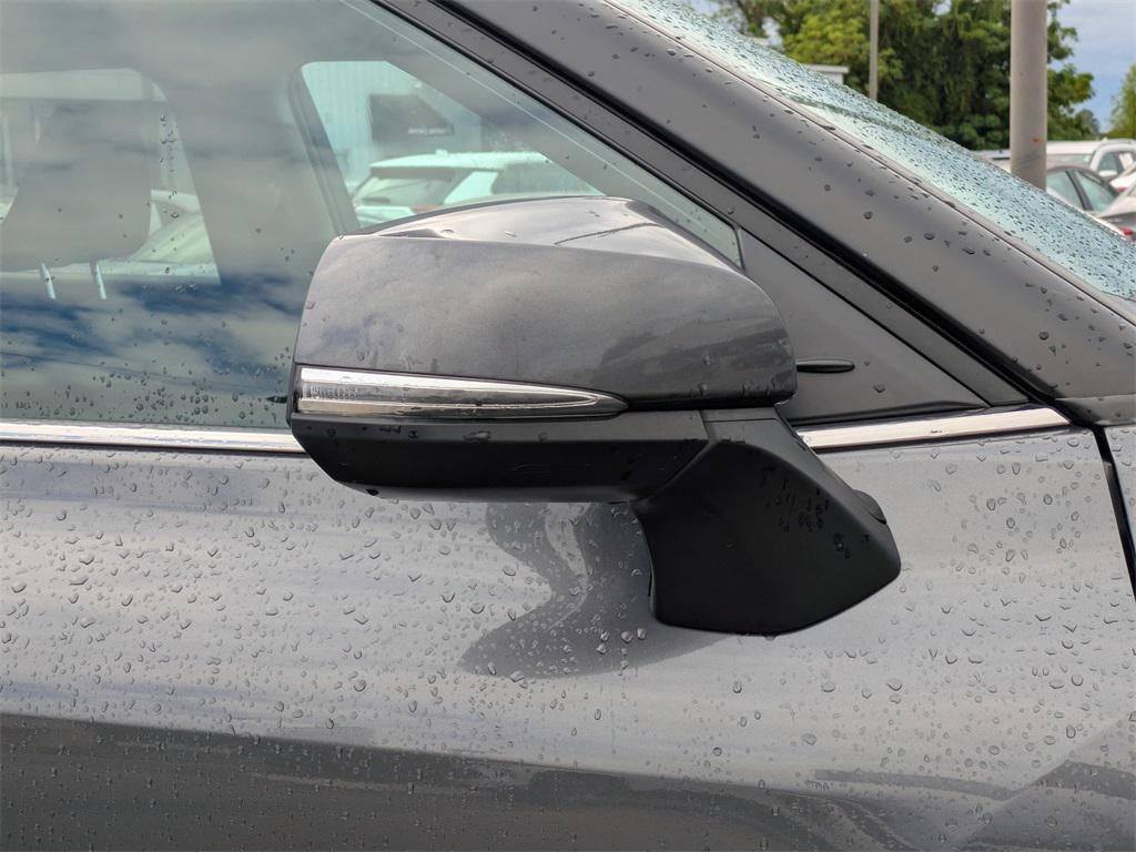used 2022 Toyota Highlander car, priced at $27,285