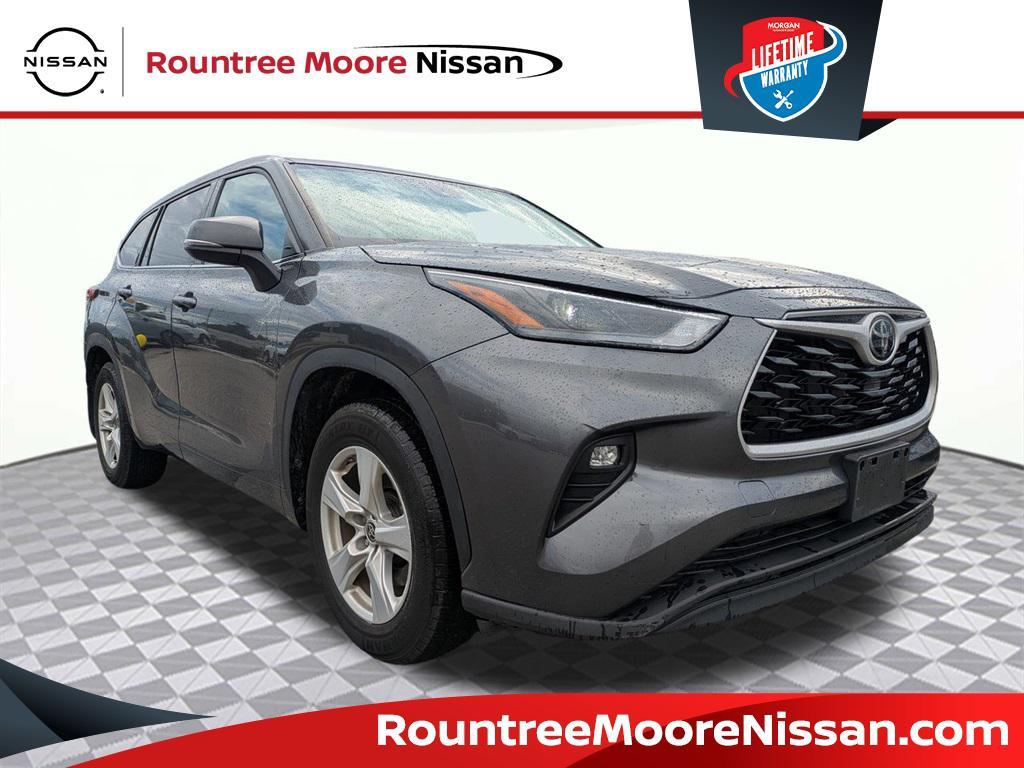 used 2022 Toyota Highlander car, priced at $27,285