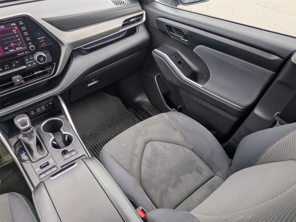 used 2022 Toyota Highlander car, priced at $27,285