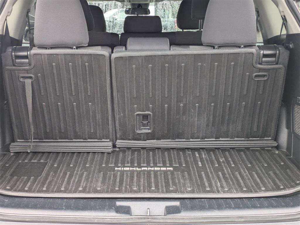 used 2022 Toyota Highlander car, priced at $27,285