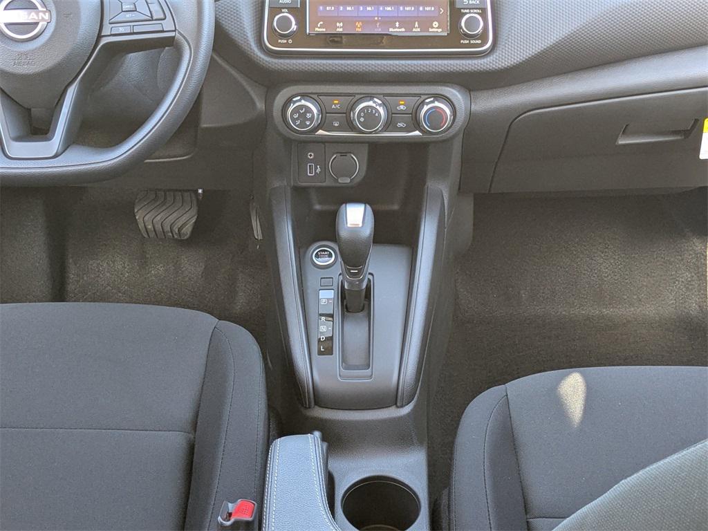 new 2025 Nissan Kicks car, priced at $23,347