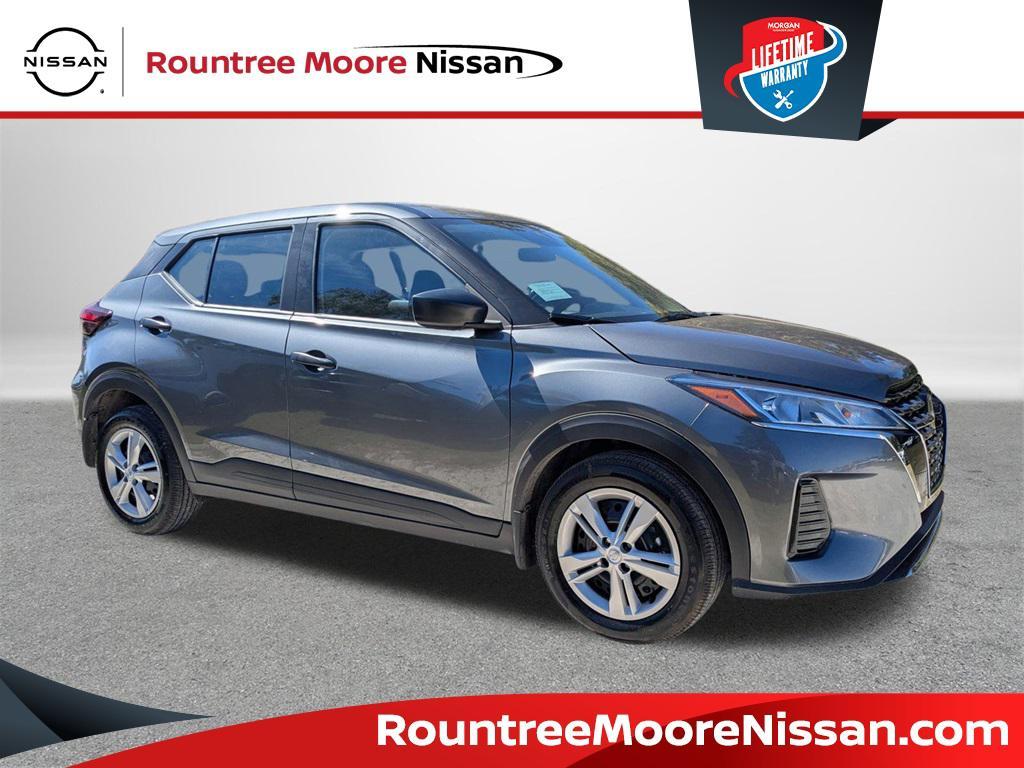 new 2025 Nissan Kicks car, priced at $23,347