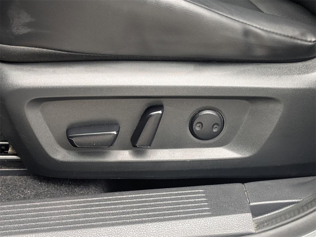 used 2021 Nissan Rogue car, priced at $13,901