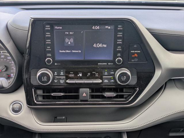 used 2021 Toyota Highlander car, priced at $27,660