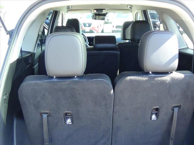 used 2024 Kia Sorento car, priced at $32,488