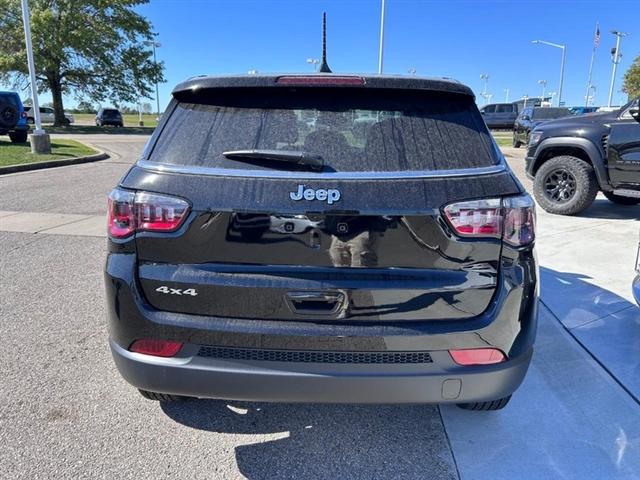 new 2025 Jeep Compass car, priced at $27,090