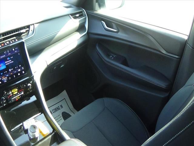 used 2023 Jeep Grand Cherokee car, priced at $28,988