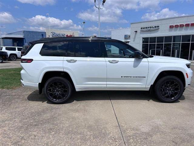 new 2025 Jeep Grand Cherokee L car, priced at $70,845