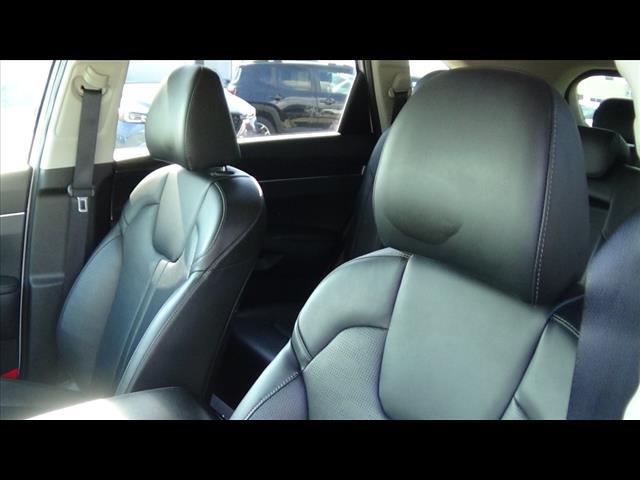 used 2024 Kia Sorento car, priced at $32,988