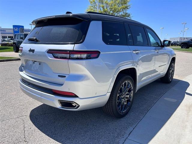 new 2025 Jeep Grand Cherokee L car, priced at $70,840
