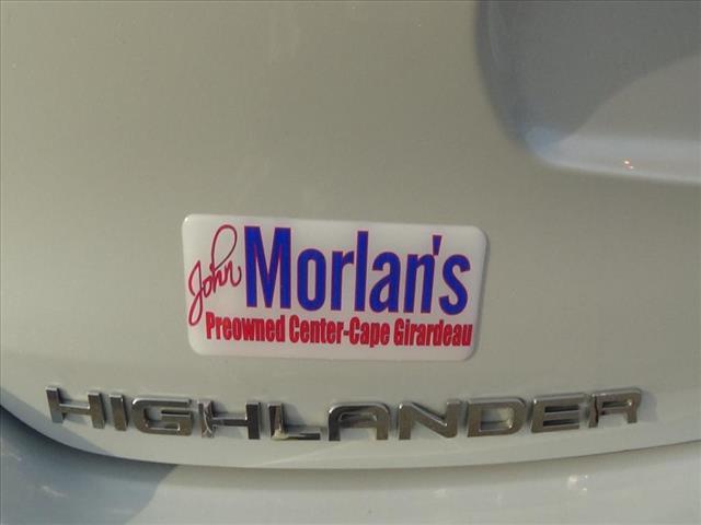 used 2023 Toyota Highlander car, priced at $40,988