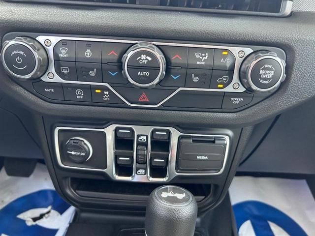 new 2025 Jeep Wrangler car, priced at $48,775