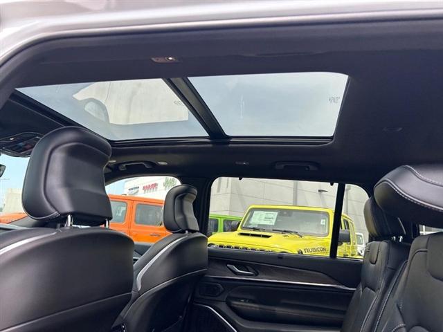 new 2025 Jeep Grand Cherokee L car, priced at $59,275