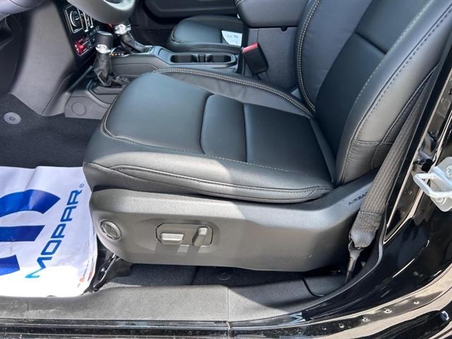 new 2025 Jeep Wrangler car, priced at $106,580