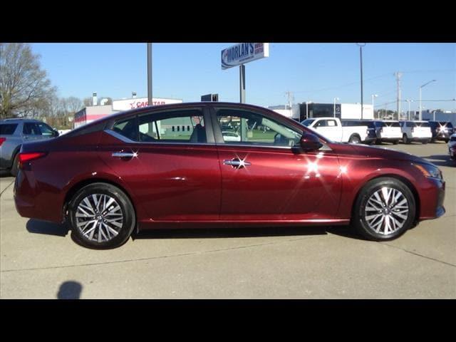 used 2023 Nissan Altima car, priced at $21,888