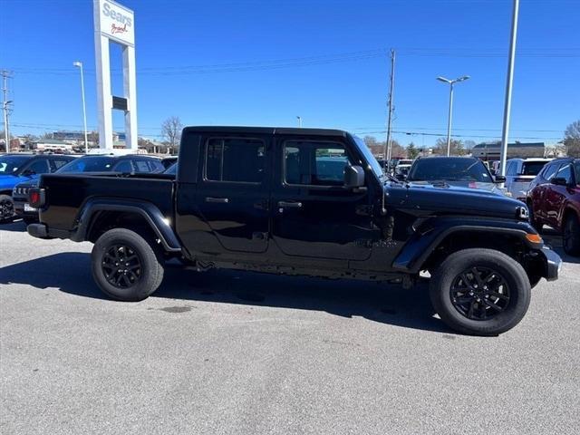 new 2023 Jeep Gladiator car, priced at $49,359