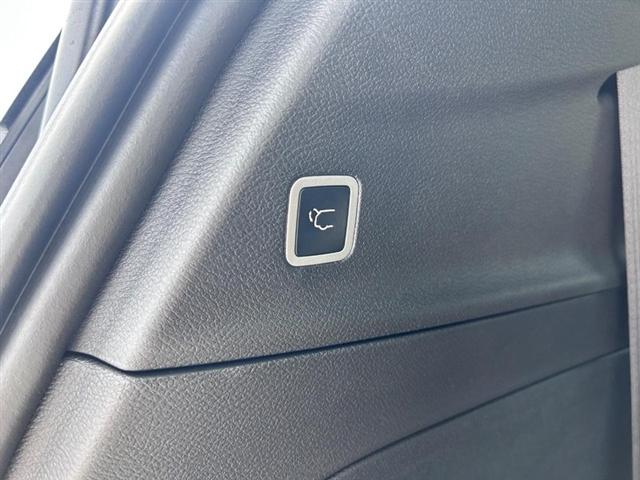 new 2025 Chrysler Voyager car, priced at $41,990