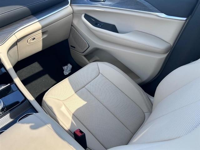 new 2025 Jeep Grand Cherokee L car, priced at $58,740