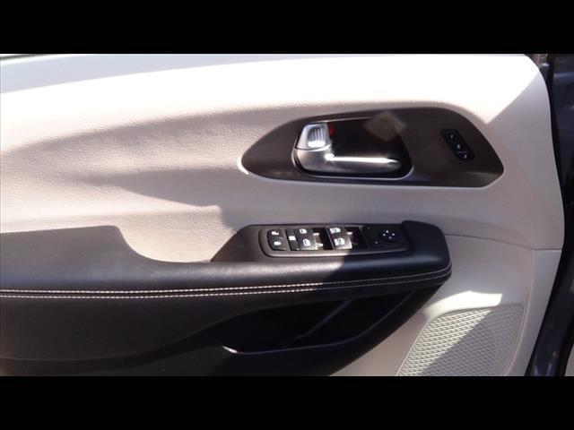 used 2023 Chrysler Pacifica car, priced at $25,988