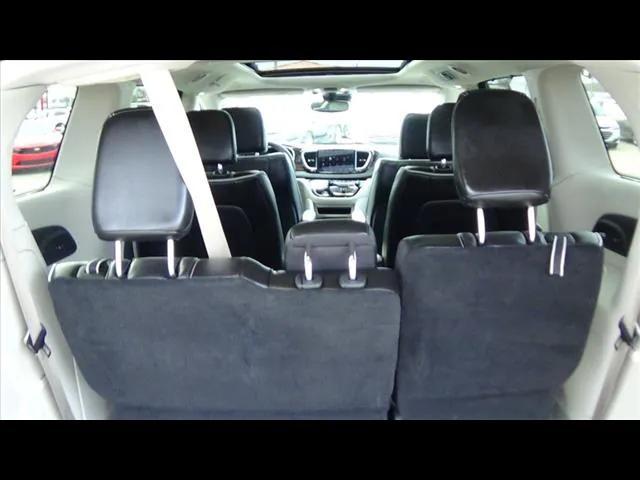 used 2022 Chrysler Pacifica car