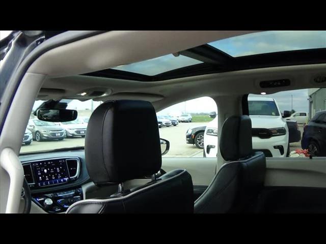 used 2022 Chrysler Pacifica car