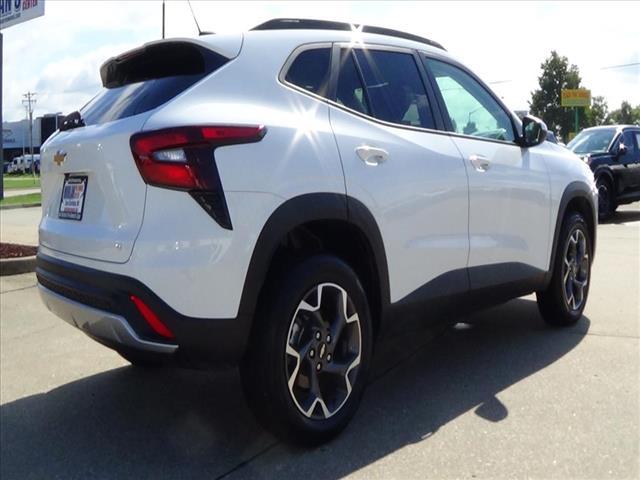 used 2024 Chevrolet Trax car, priced at $22,488