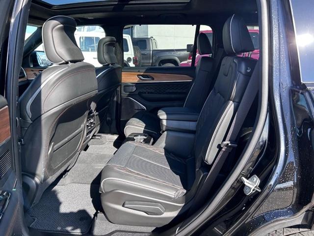 new 2024 Jeep Grand Cherokee L car, priced at $73,195