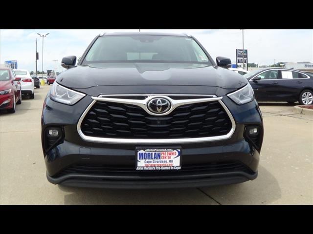 used 2021 Toyota Highlander car, priced at $37,988