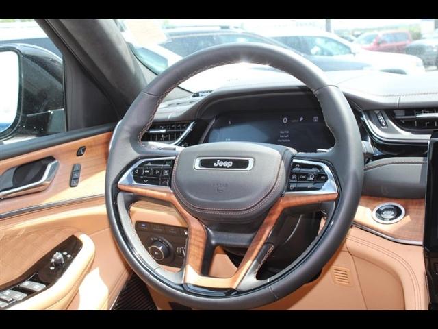 new 2022 Jeep Grand Cherokee car, priced at $82,300