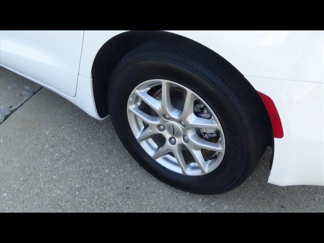 used 2024 Chrysler Pacifica car, priced at $35,988