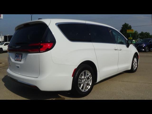 used 2024 Chrysler Pacifica car, priced at $35,988