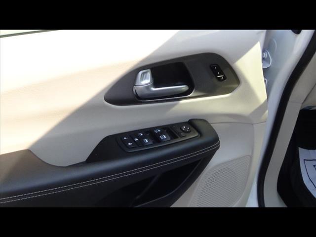 used 2024 Chrysler Pacifica car, priced at $35,988