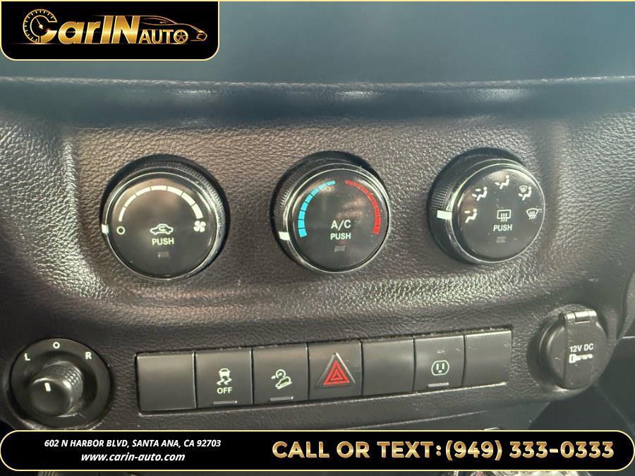 used 2015 Jeep Wrangler Unlimited car, priced at $19,490