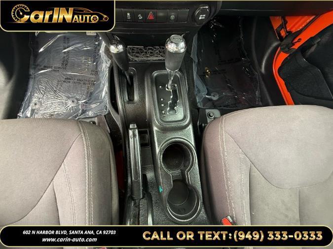 used 2015 Jeep Wrangler Unlimited car, priced at $19,490