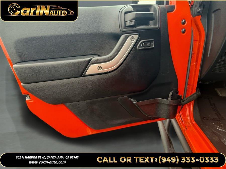 used 2015 Jeep Wrangler Unlimited car, priced at $19,490