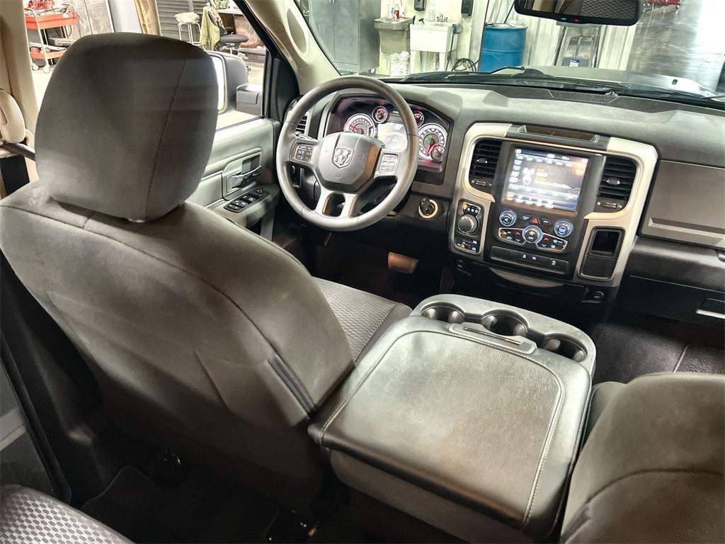 used 2019 Ram 1500 Classic car, priced at $30,381