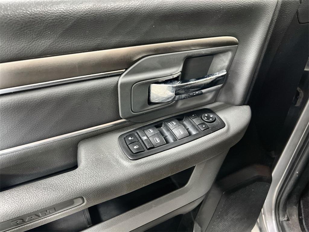 used 2019 Ram 1500 Classic car, priced at $30,381